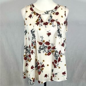 White and red keyhole pleated floral oversized top size small